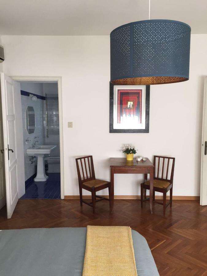 Casa Lunia Guesthouse เมสเตร ภายนอก รูปภาพ